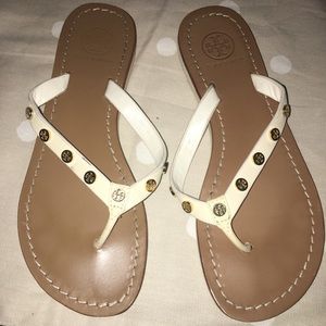 24HR LDW sale! Tory Burch white flip flops